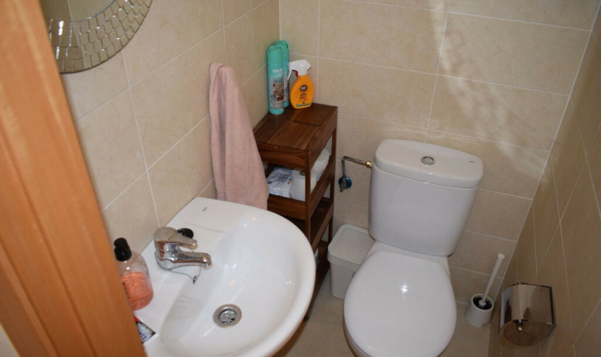 Resale - House -
Almayate