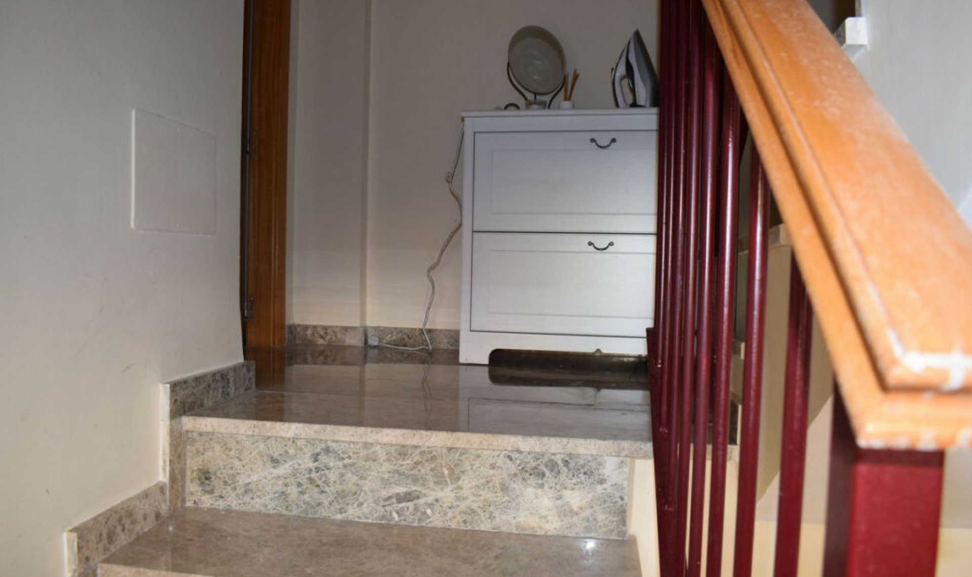 Resale - House -
Almayate