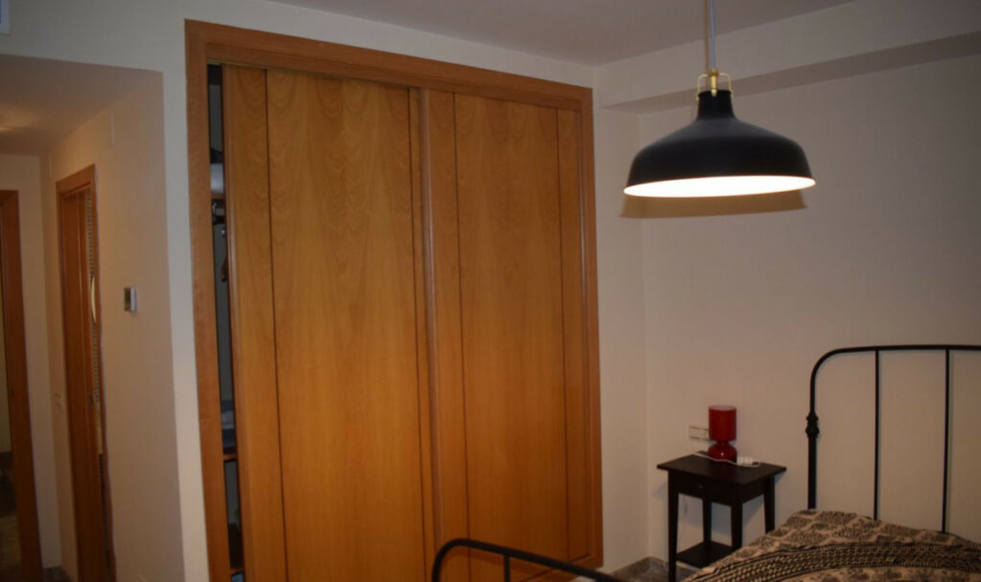 Resale - House -
Almayate