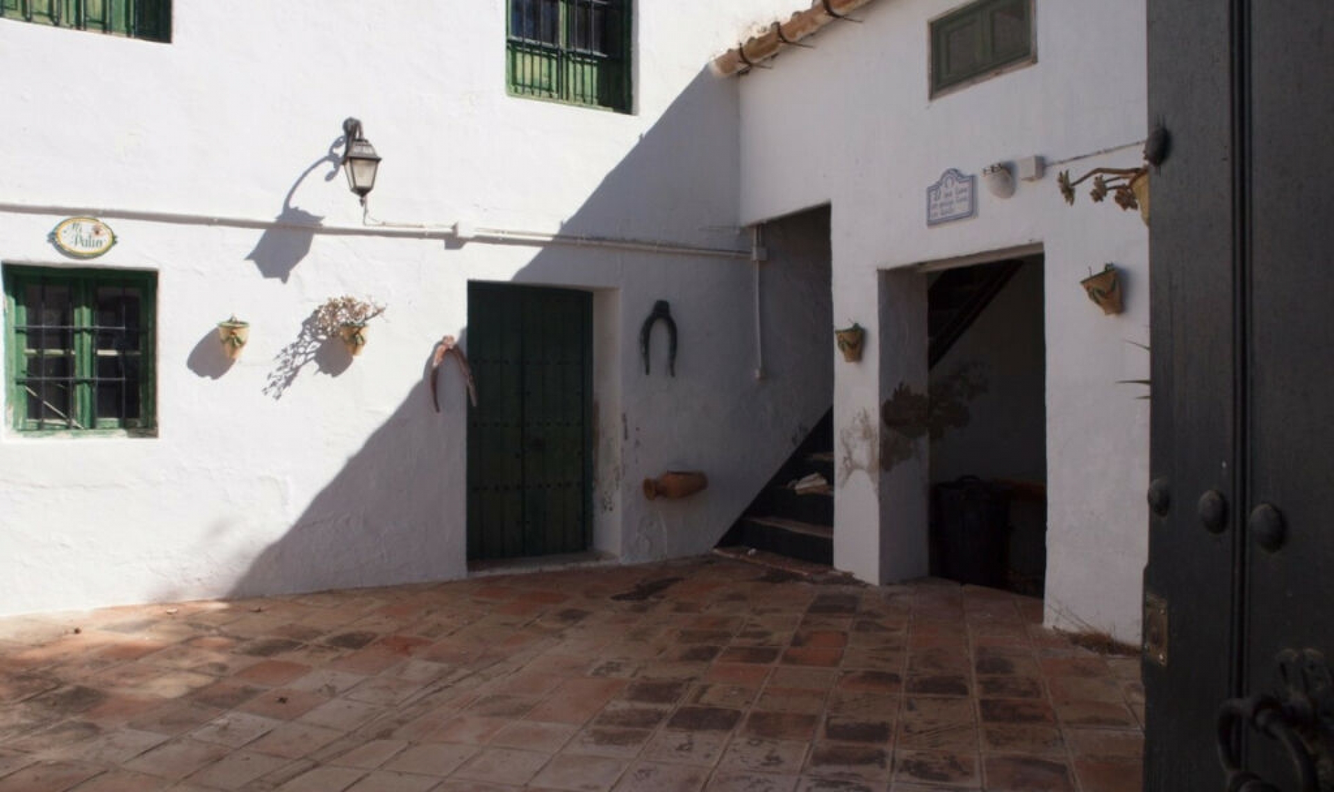 Resale - House -
Almayate
