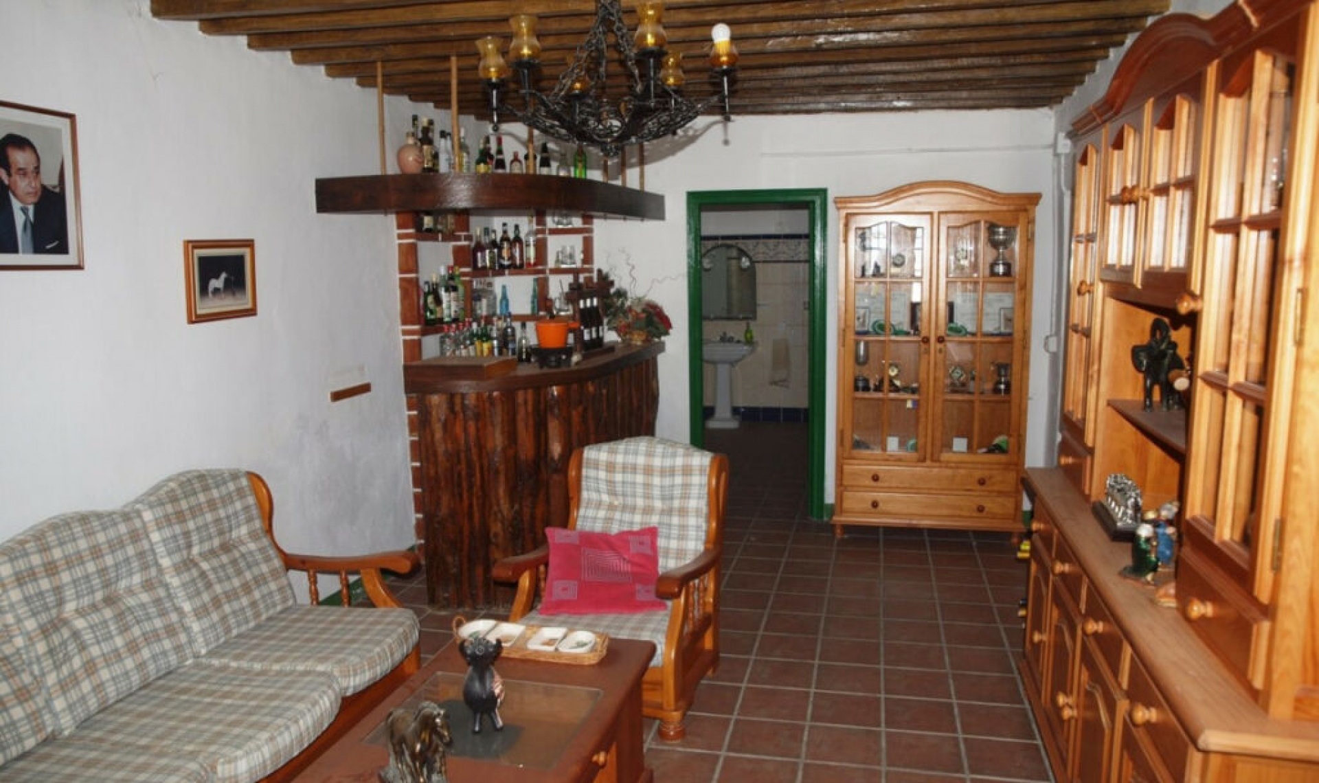 Resale - House -
Almayate