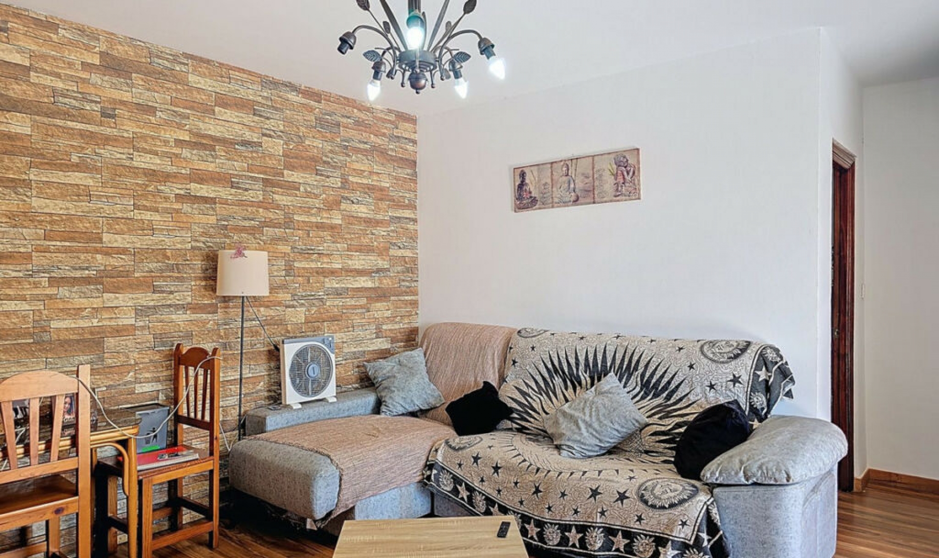 Resale - House -
Almayate