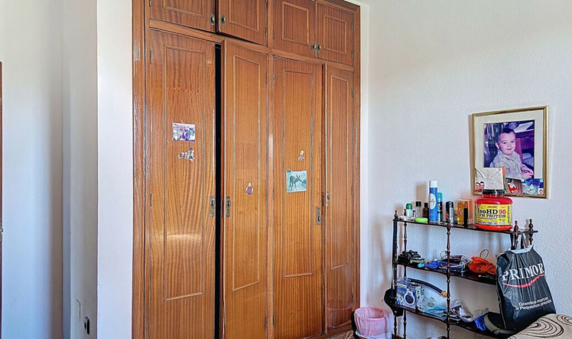 Resale - House -
Almayate