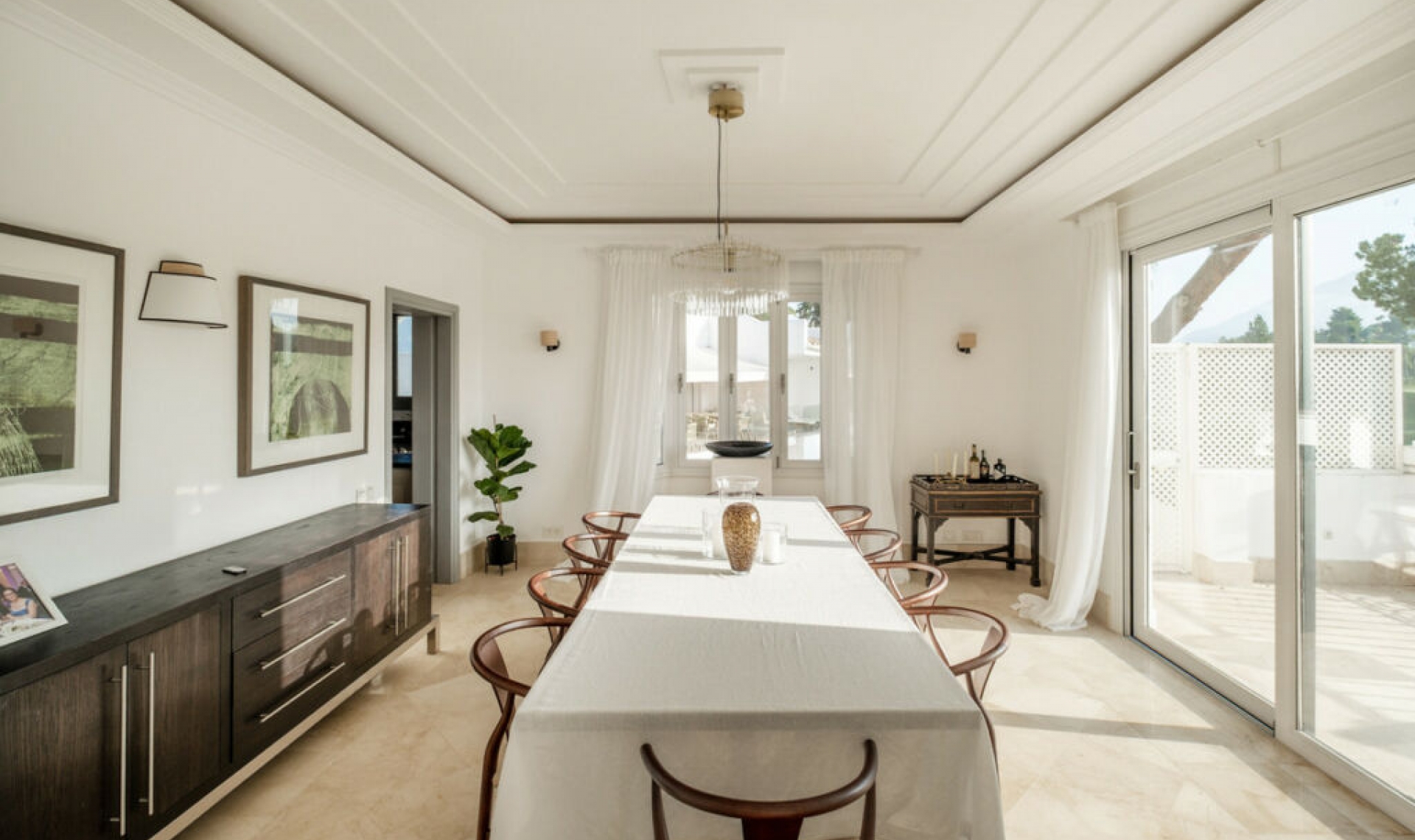 Resale - House -
Aloha