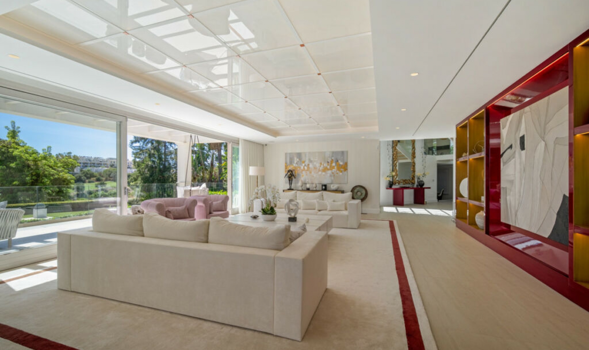 Resale - House -
Aloha