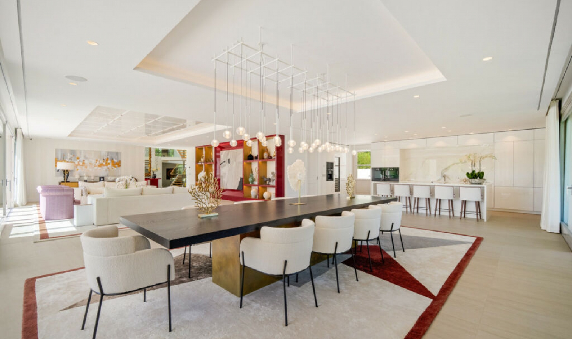 Resale - House -
Aloha