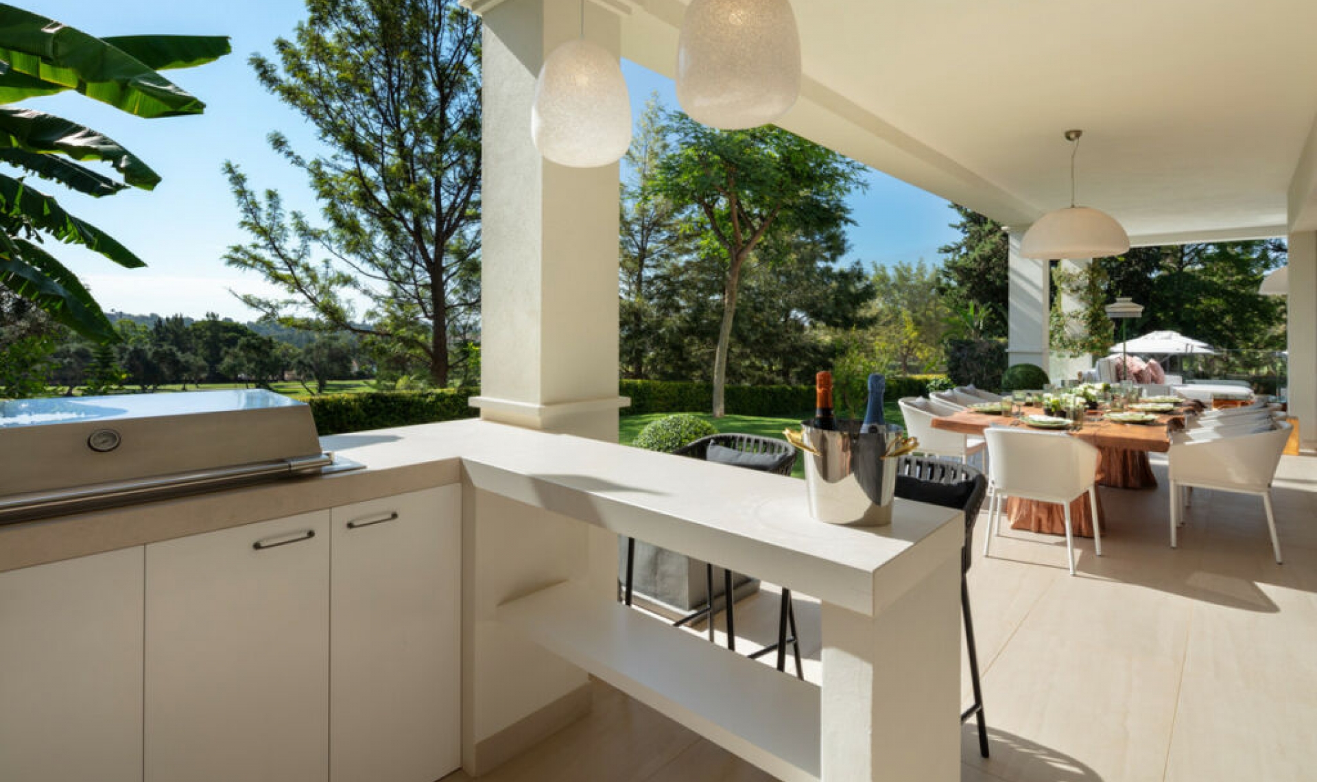 Resale - House -
Aloha