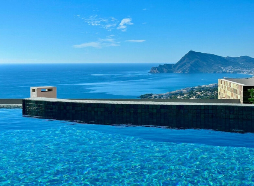 Resale - House -
Altea