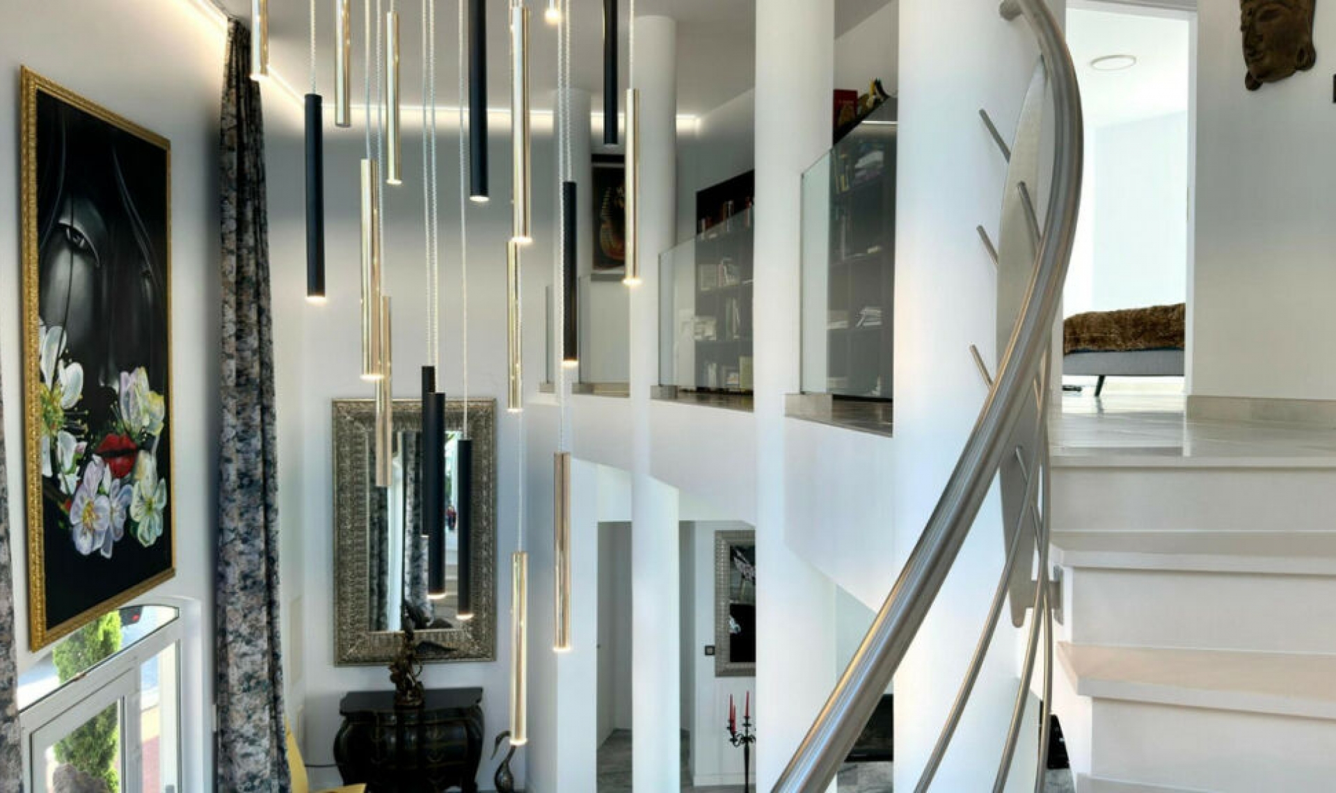 Resale - House -
Altea