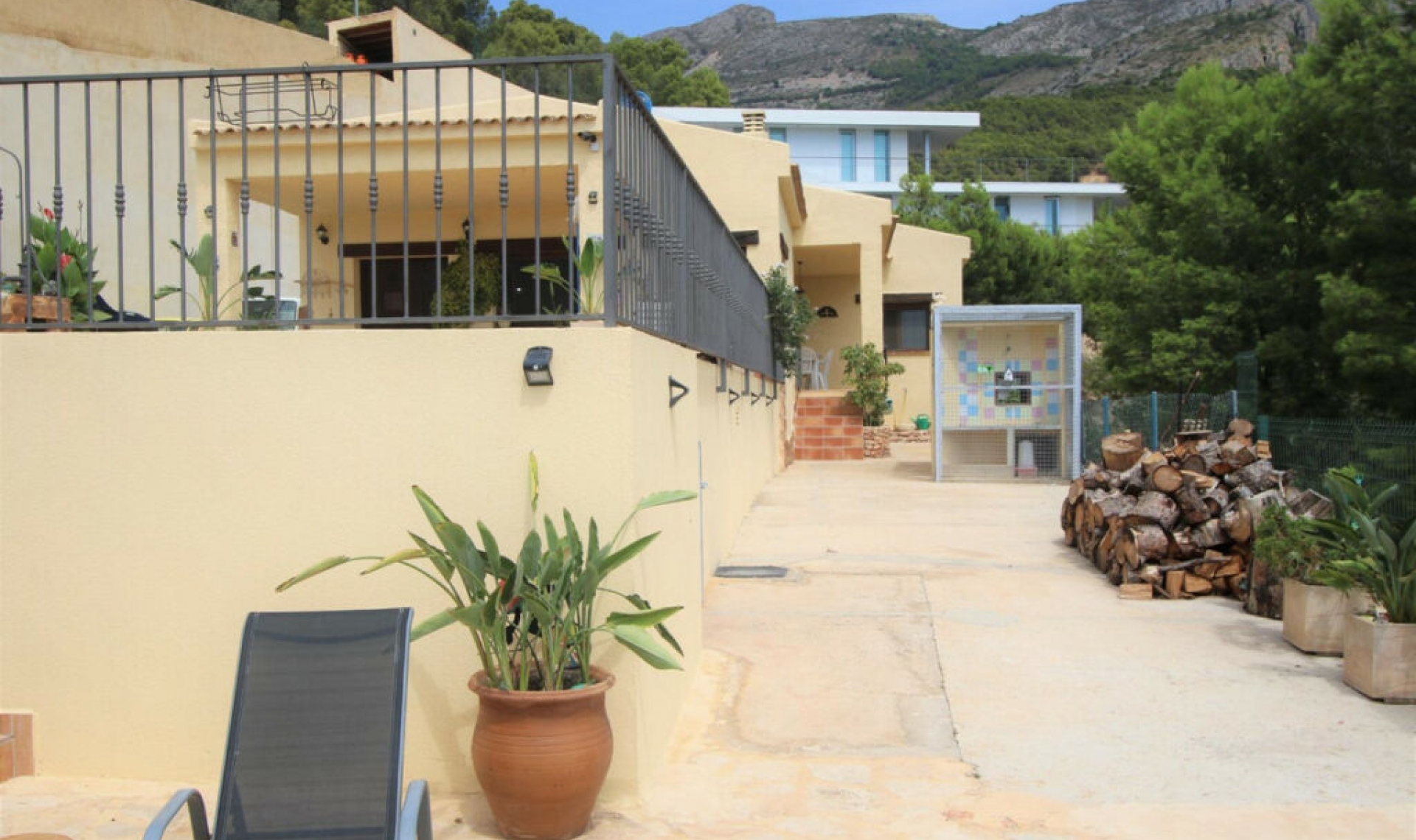 Resale - House -
Altea