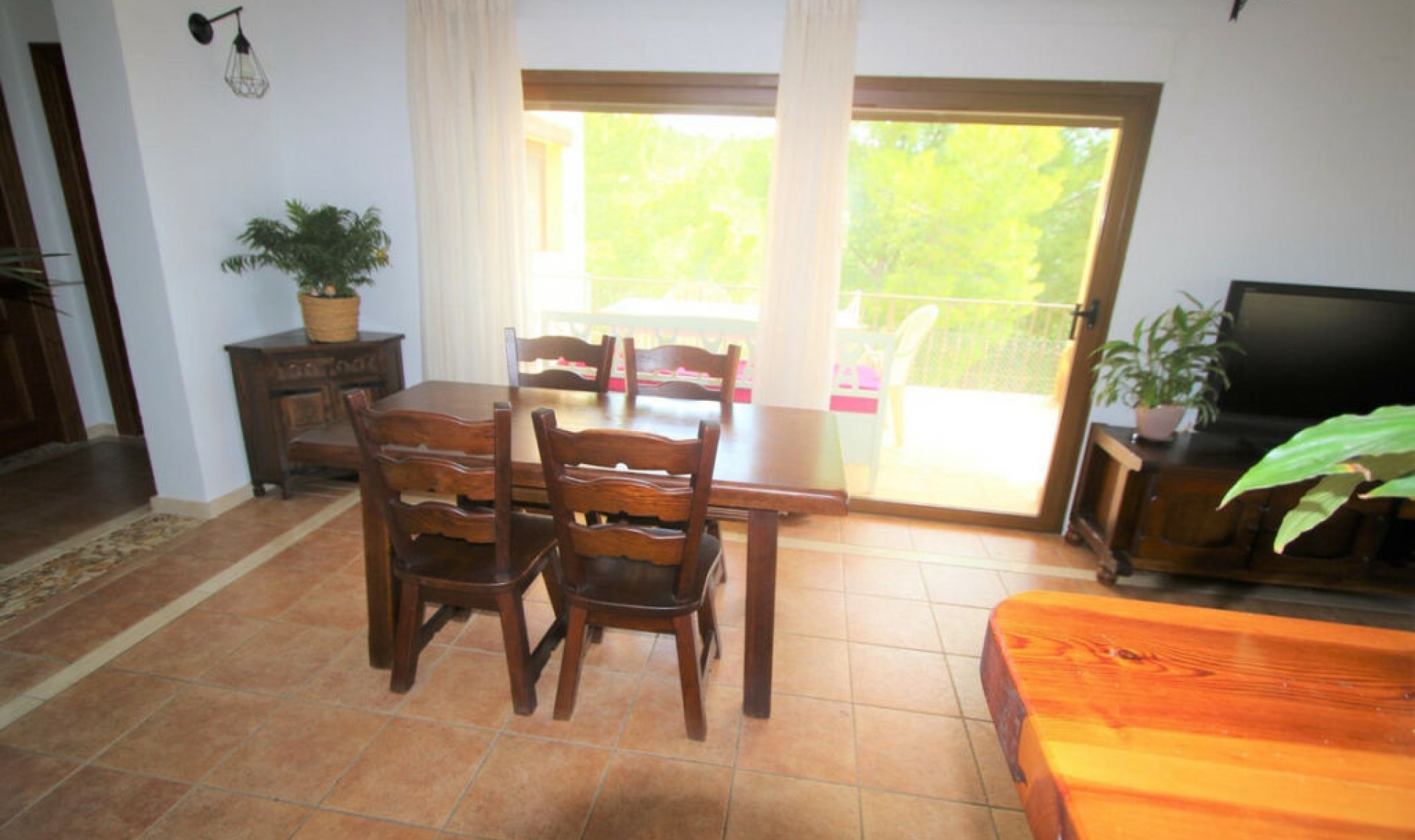 Resale - House -
Altea
