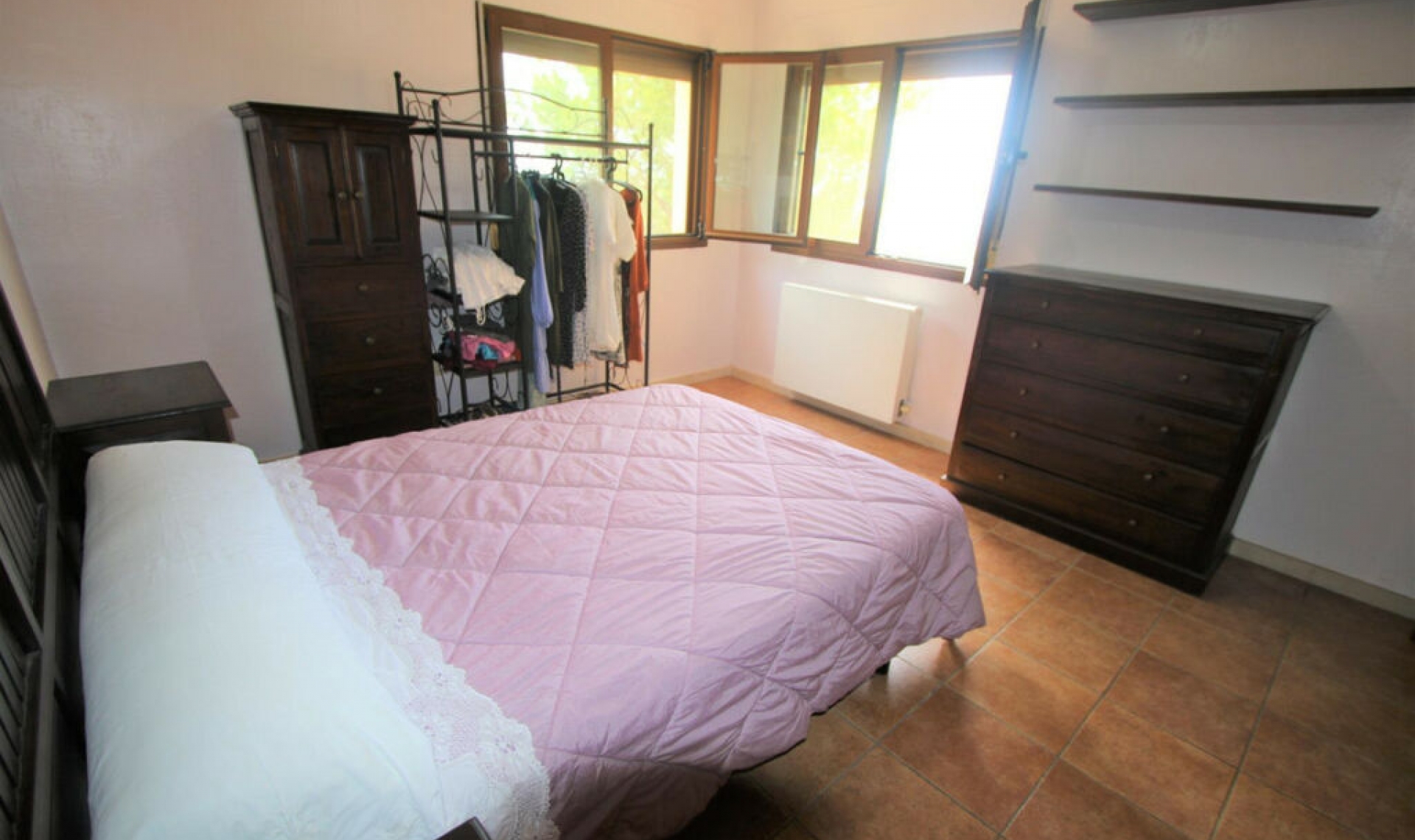 Resale - House -
Altea