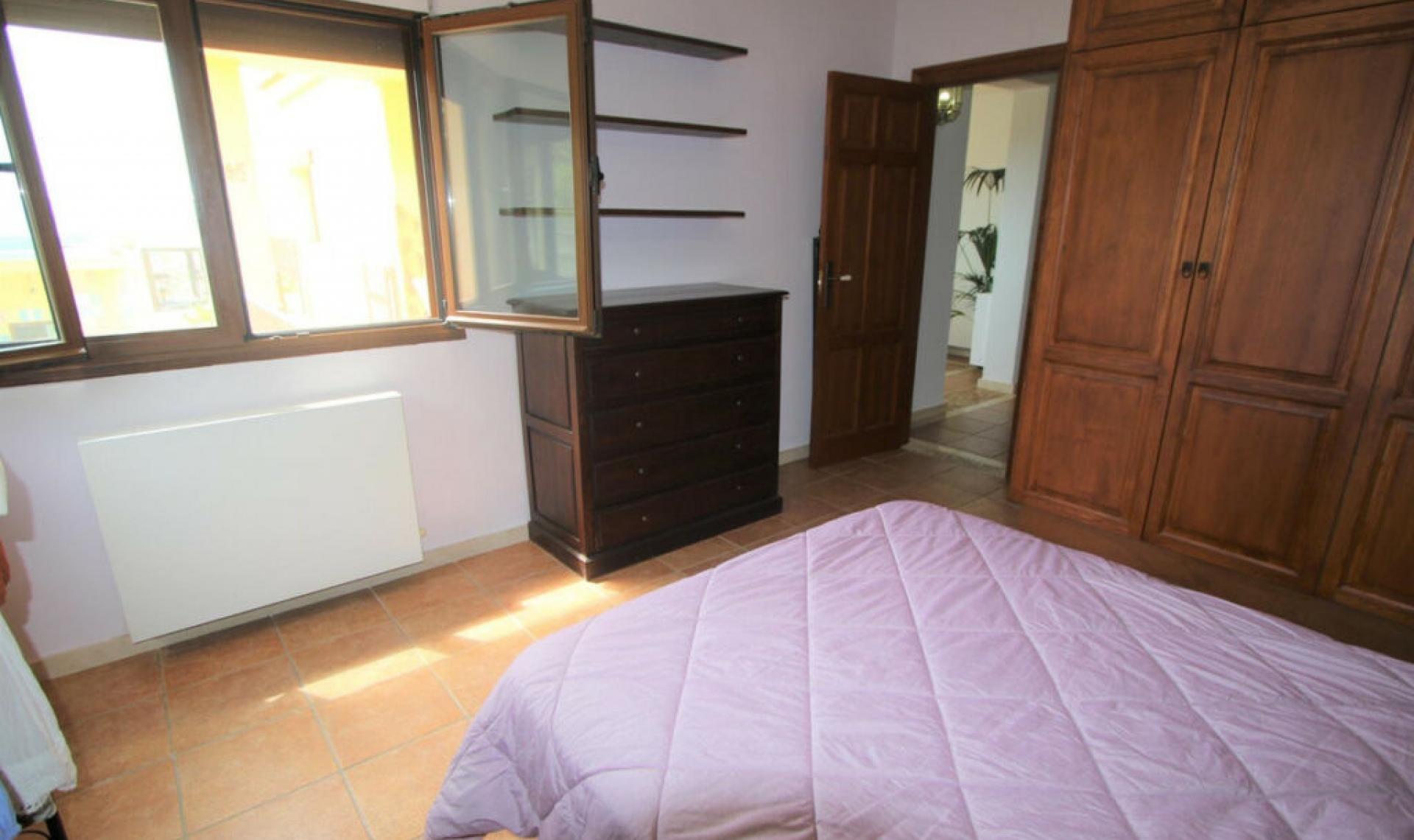 Resale - House -
Altea