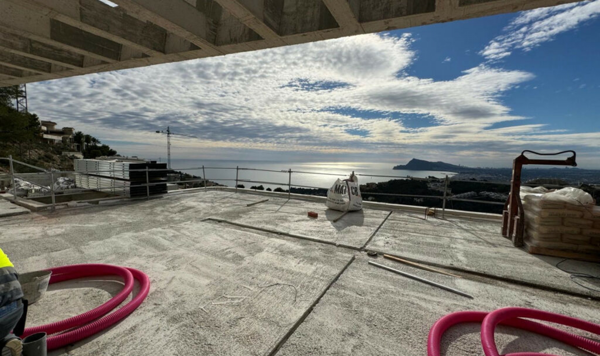 Resale - House -
Altea