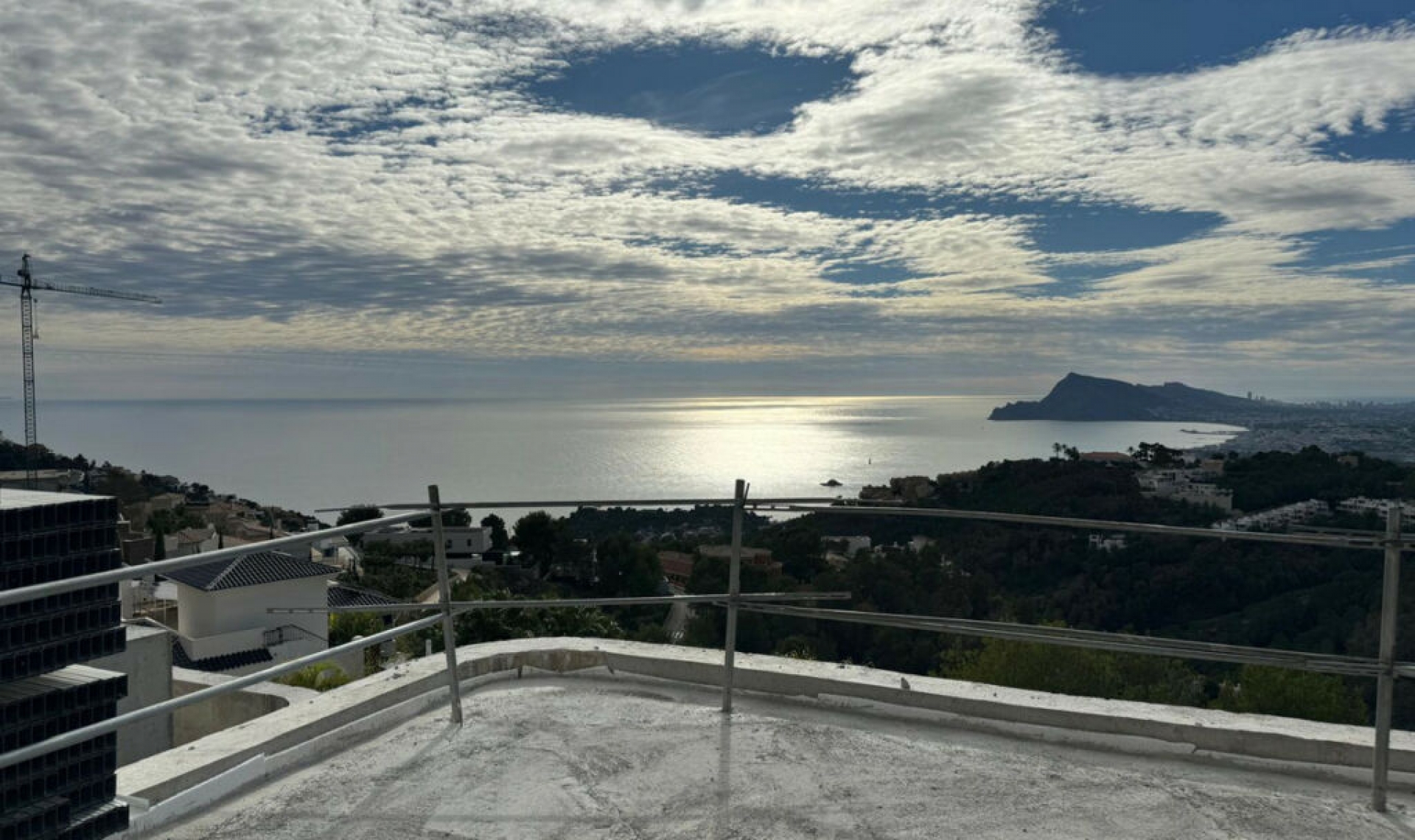 Resale - House -
Altea