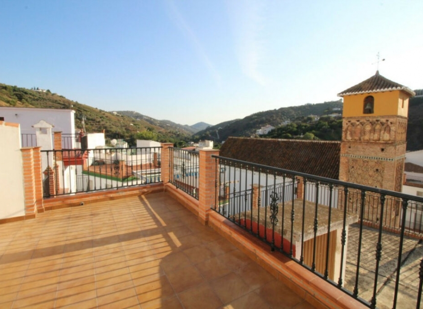 Resale - House -
Árchez