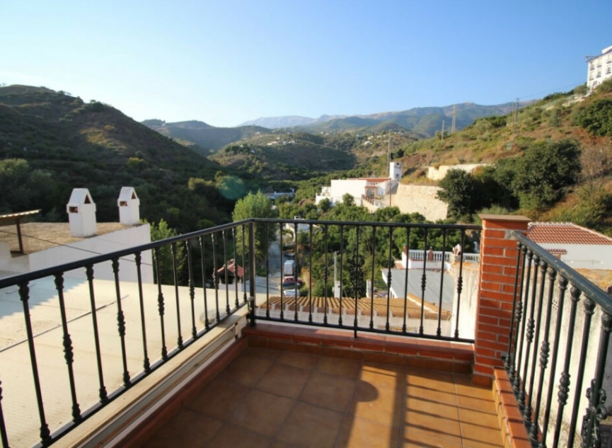 Resale - House -
Árchez
