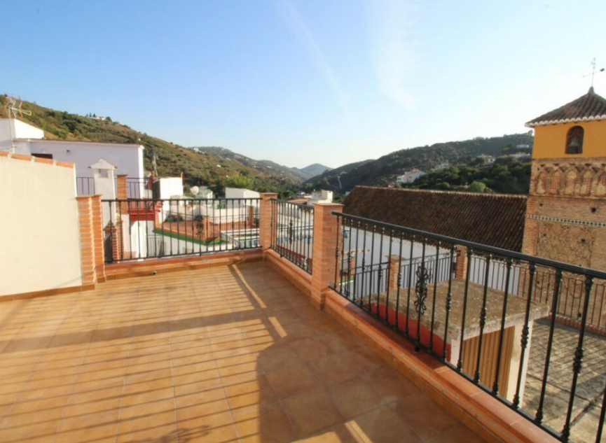 Resale - House -
Árchez