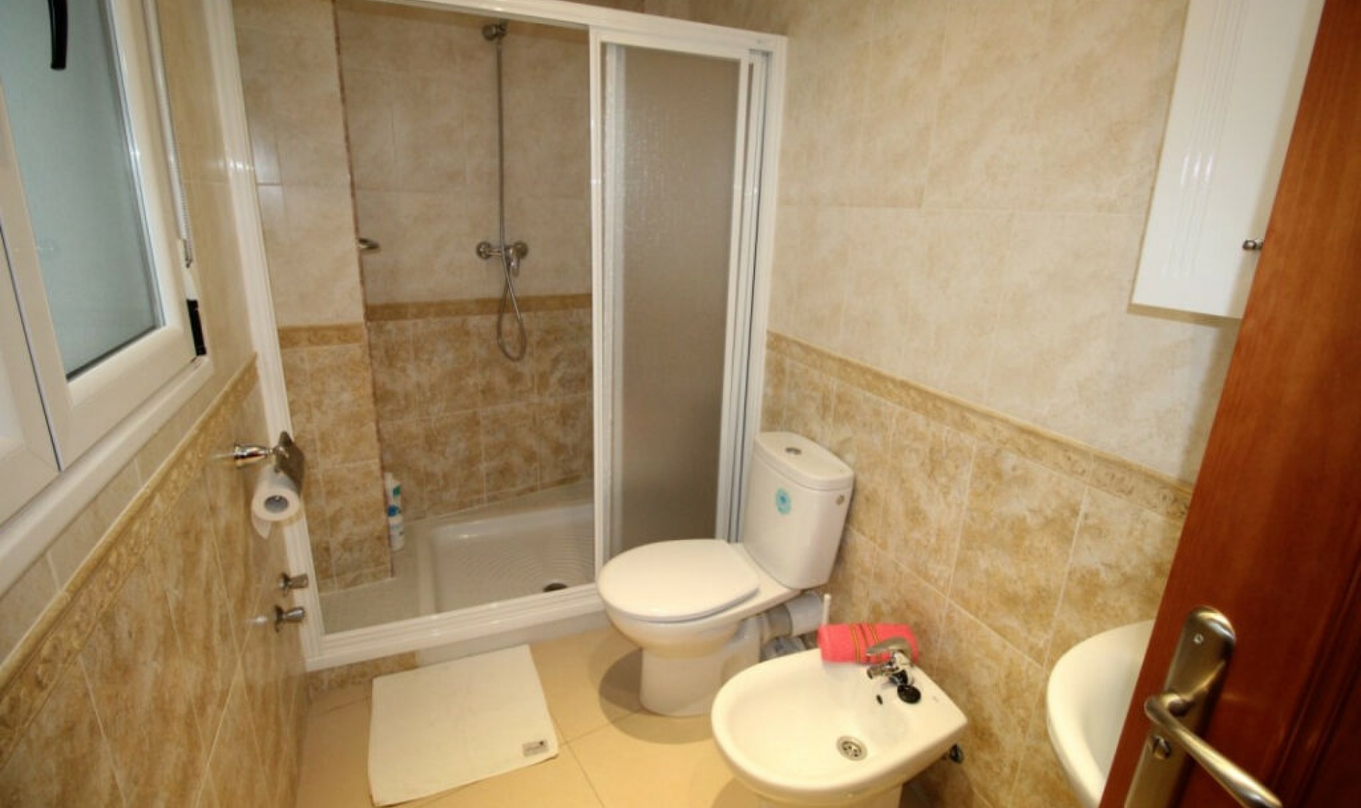 Resale - House -
Árchez