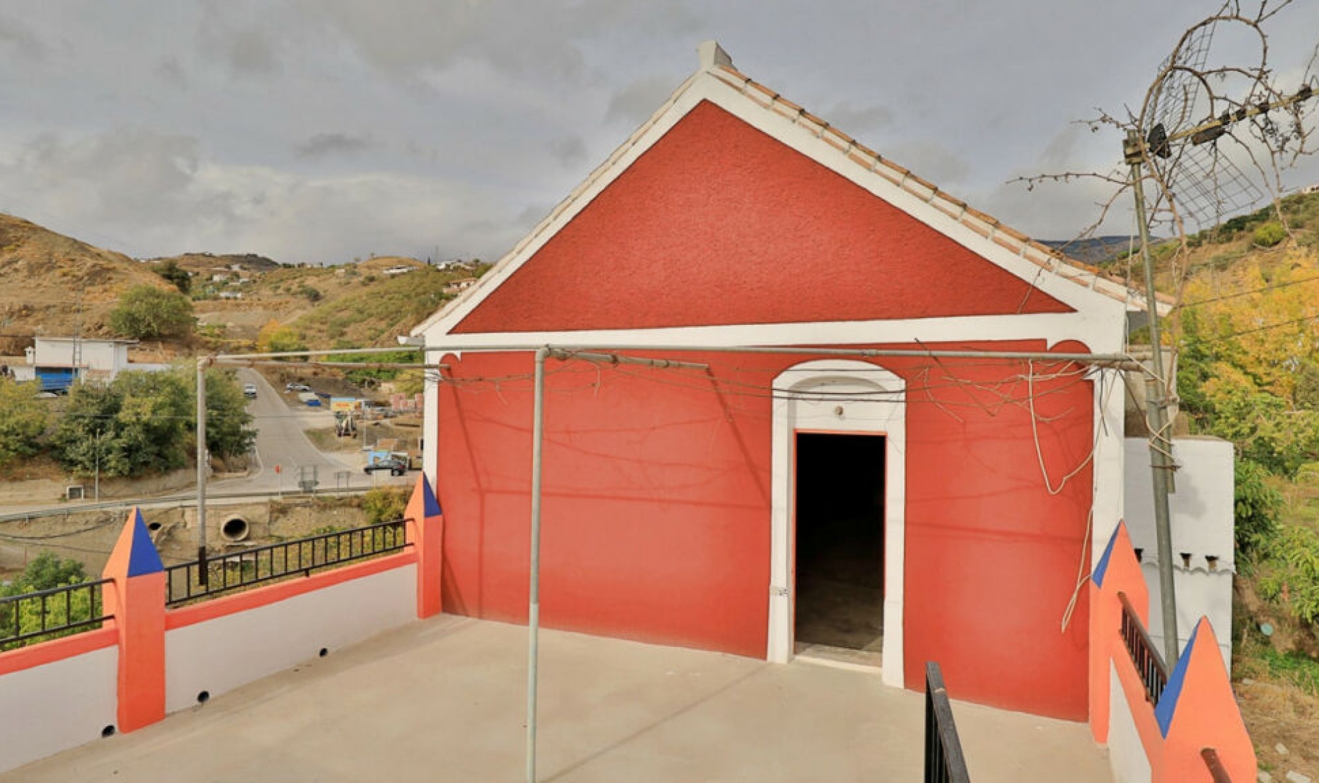 Resale - House -
Árchez