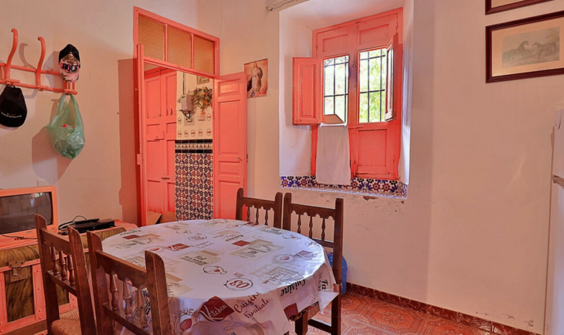 Resale - House -
Árchez