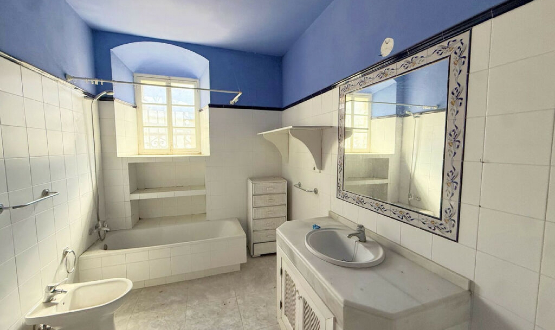 Resale - House -
Arcos de la Frontera