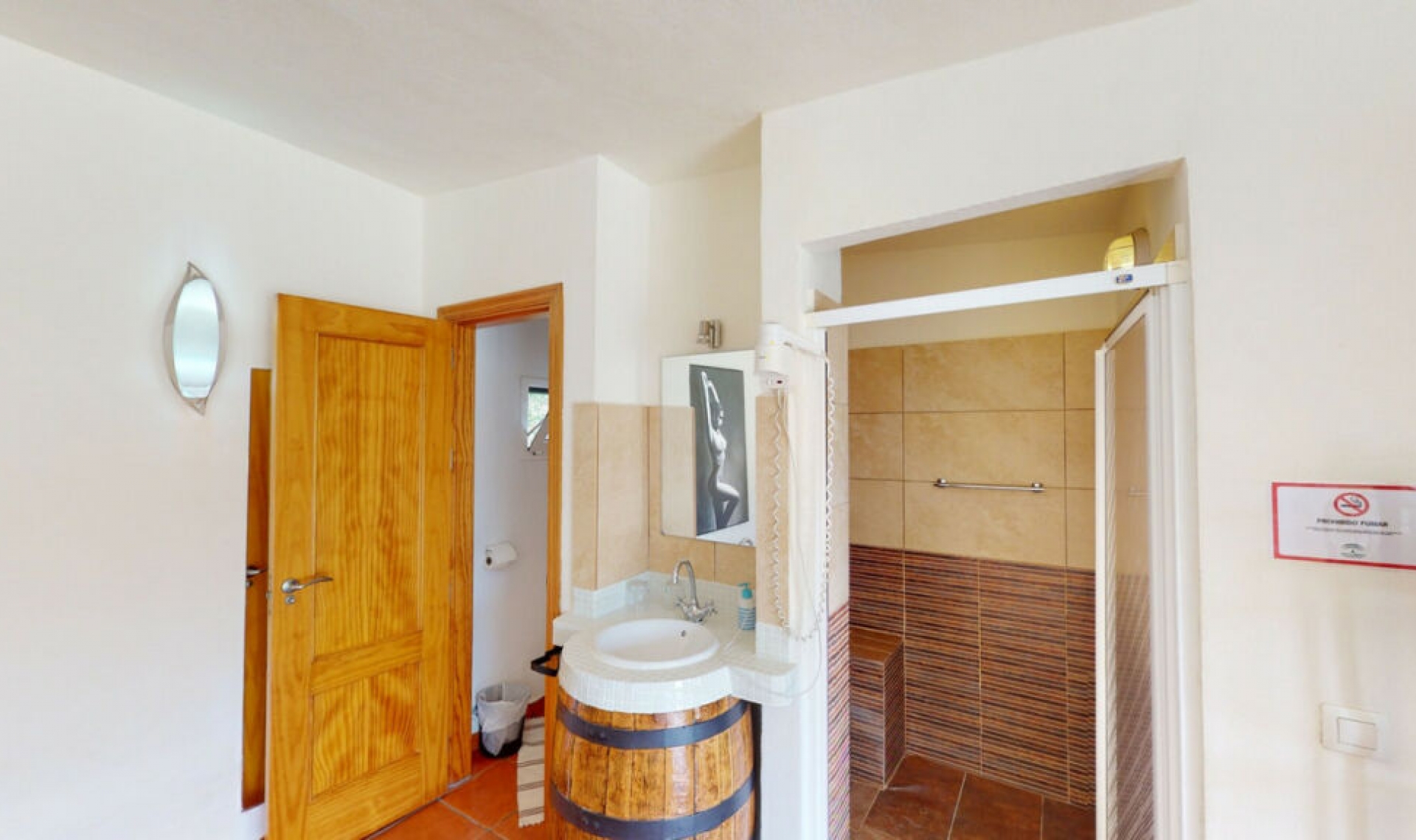 Resale - House -
Arenas