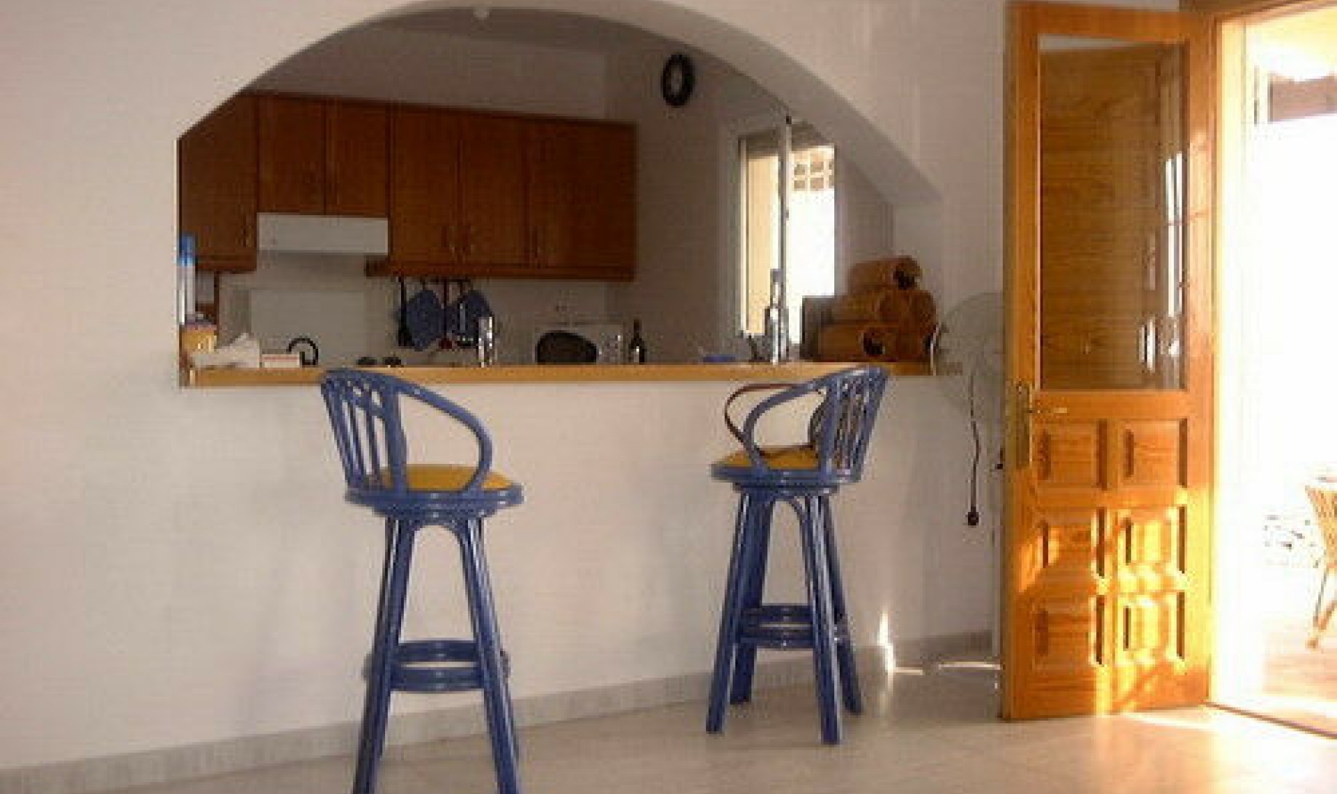 Resale - House -
Arenas