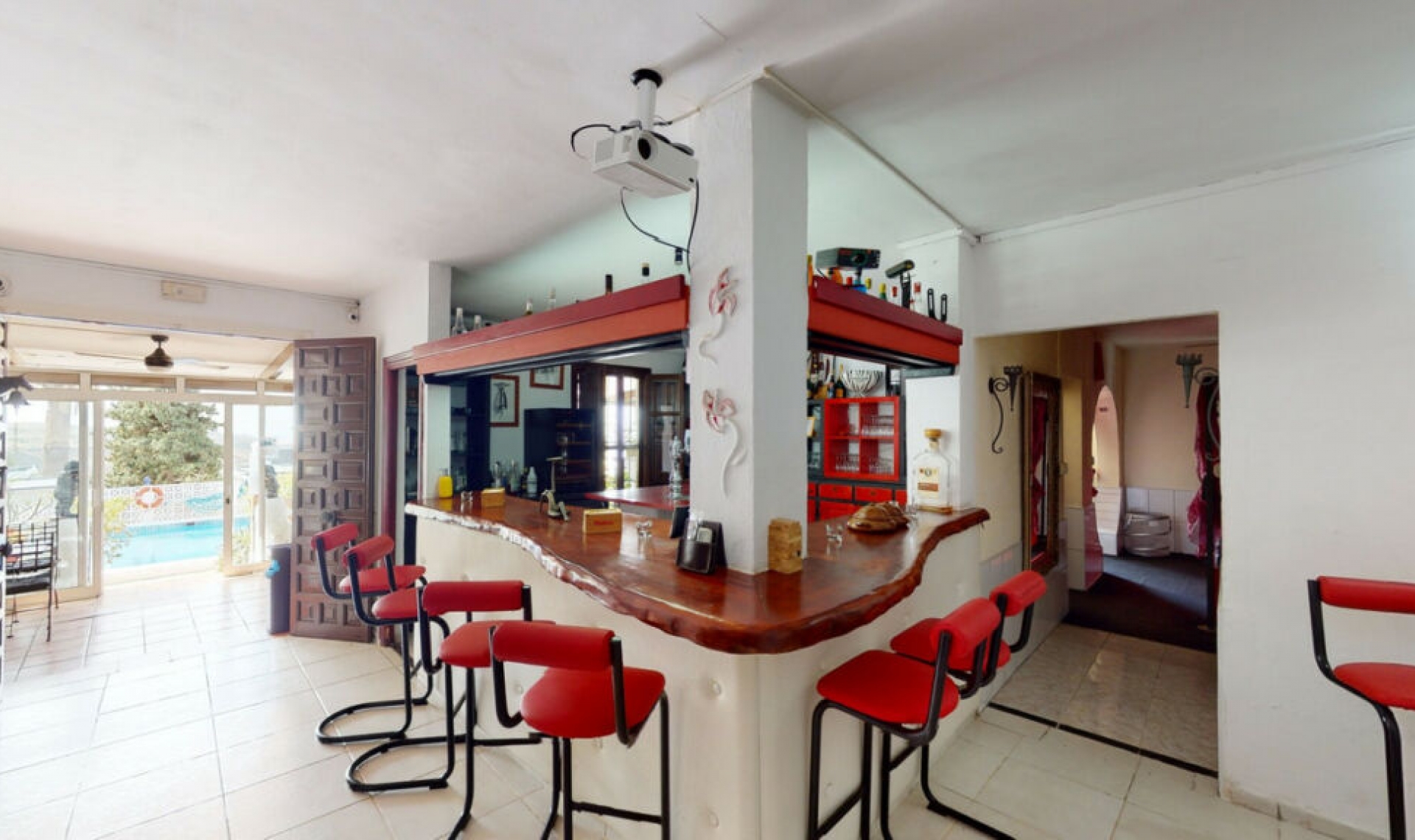 Resale - House -
Arenas