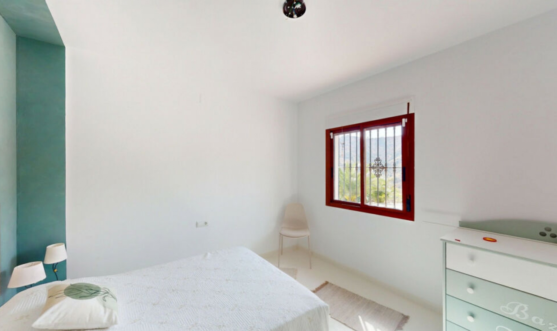 Resale - House -
Arenas