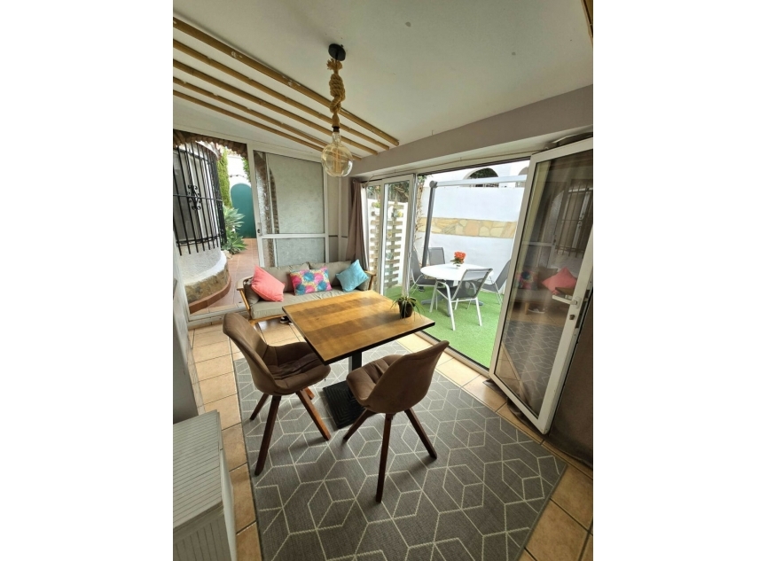 Resale - House -
Arroyo de la Miel