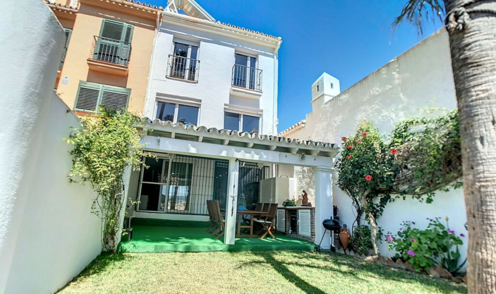 Resale - House -
Arroyo de la Miel