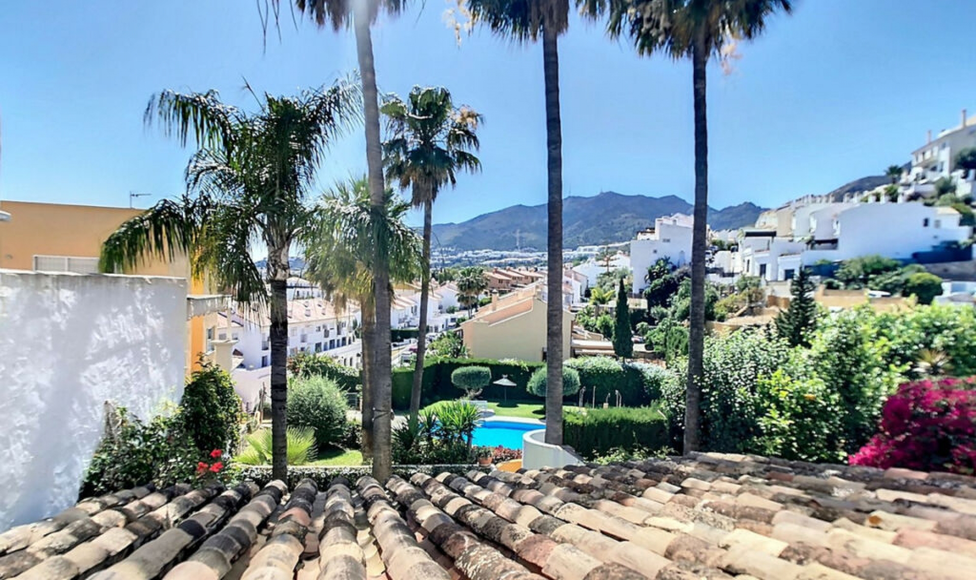 Resale - House -
Arroyo de la Miel