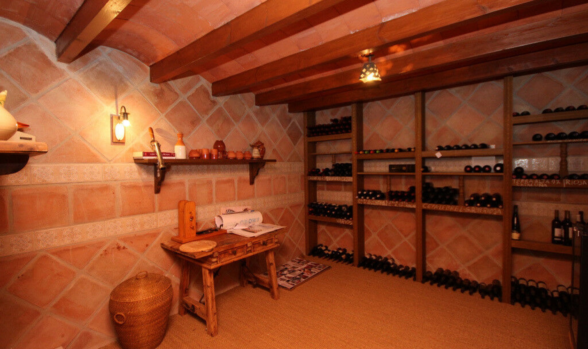 Resale - House -
Artola