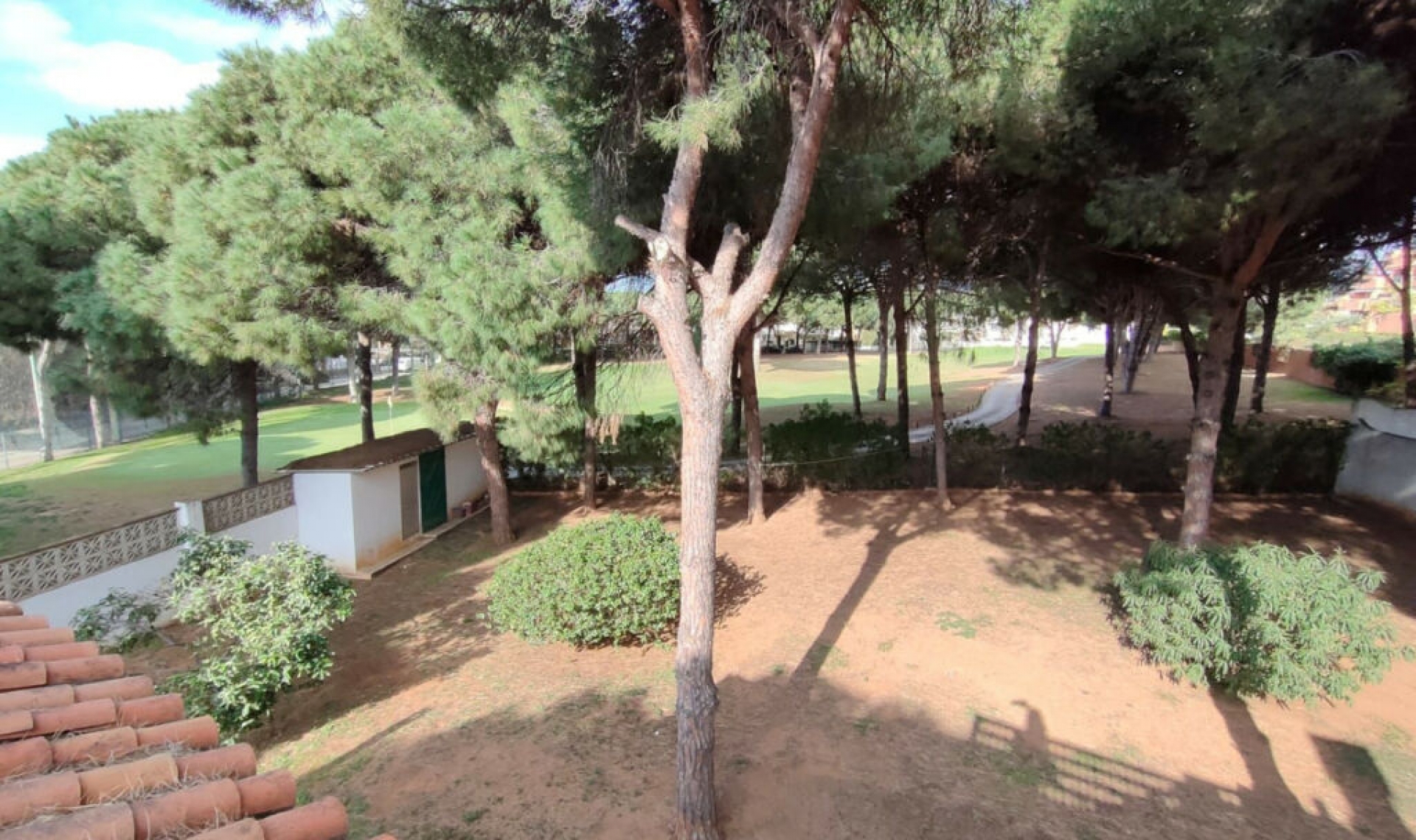 Resale - House -
Artola
