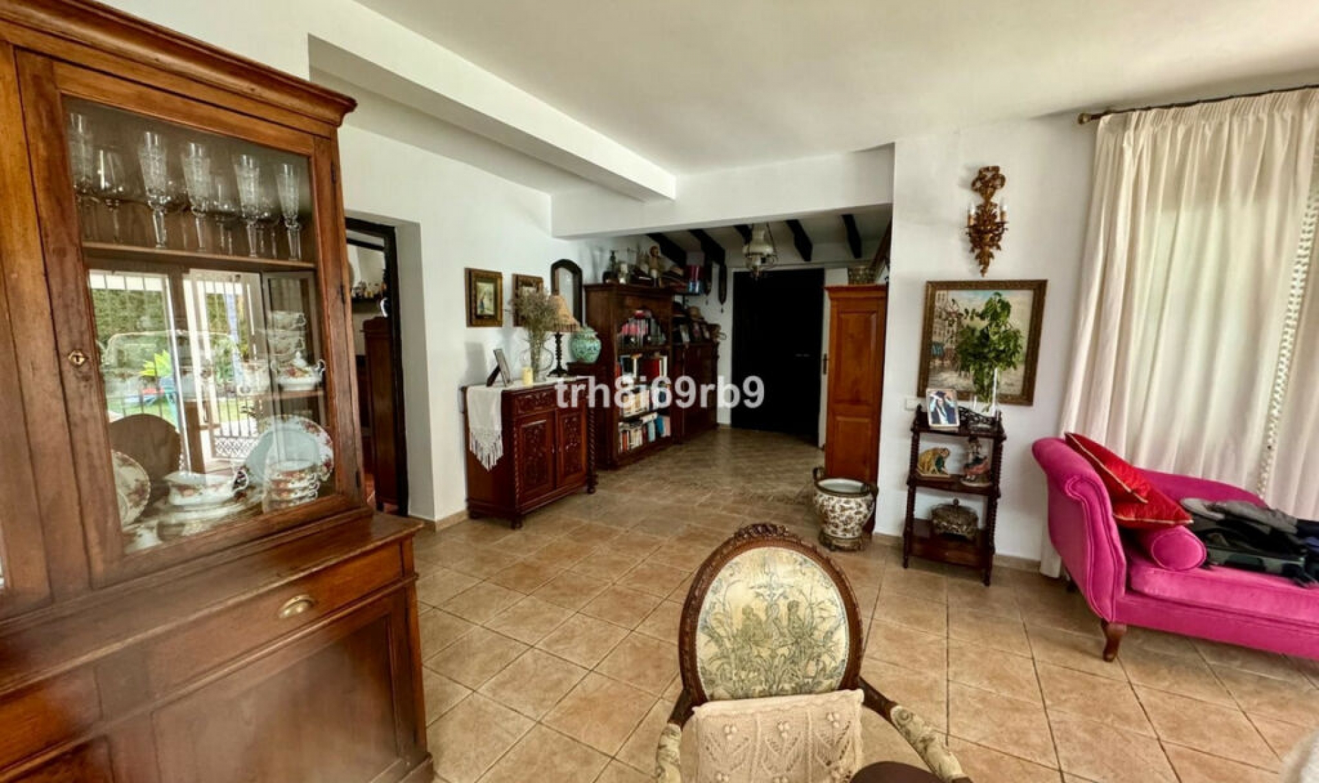 Resale - House -
Atalaya