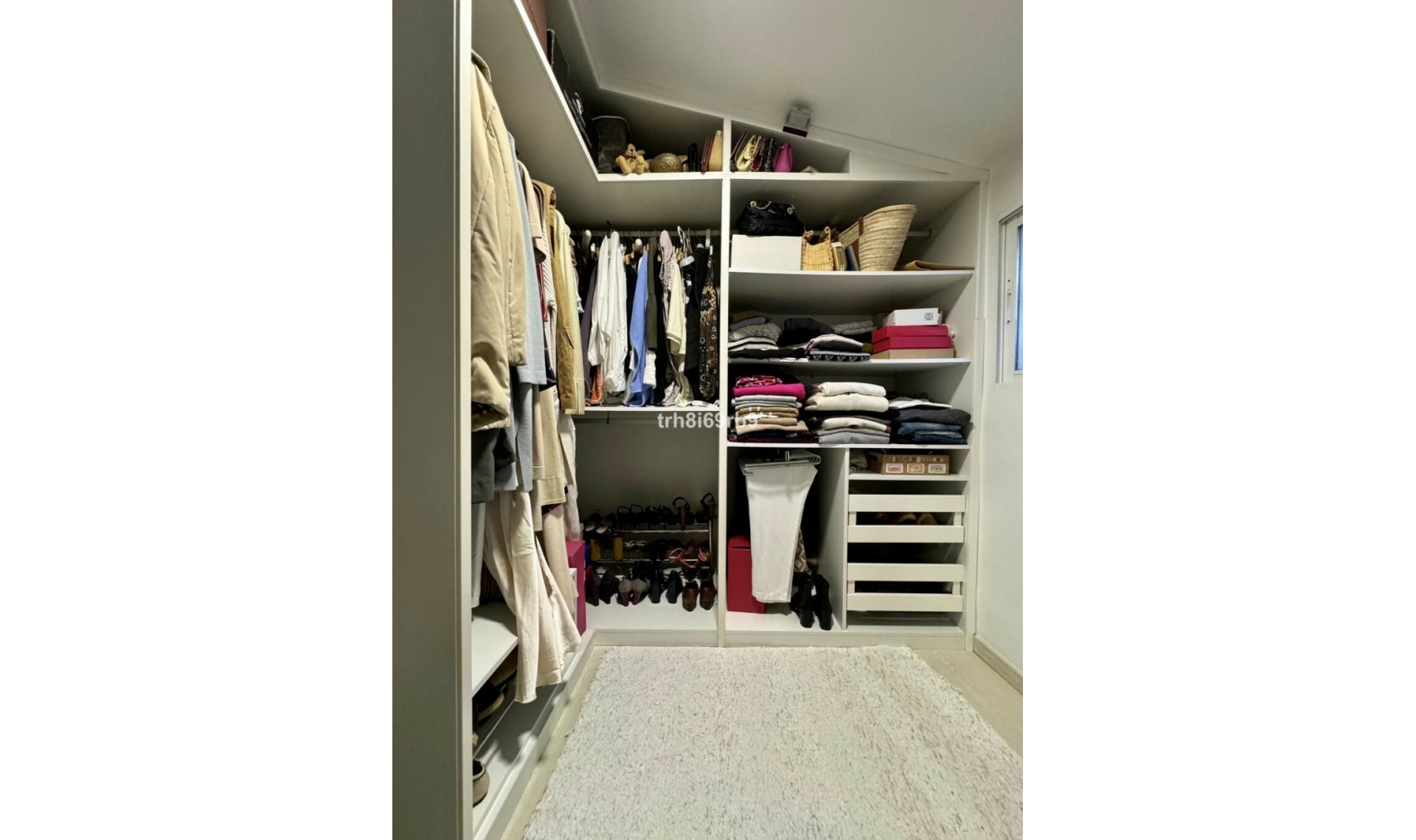 Resale - House -
Atalaya