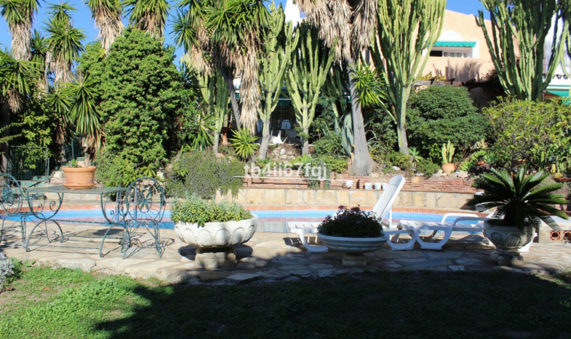 Resale - House -
Atalaya