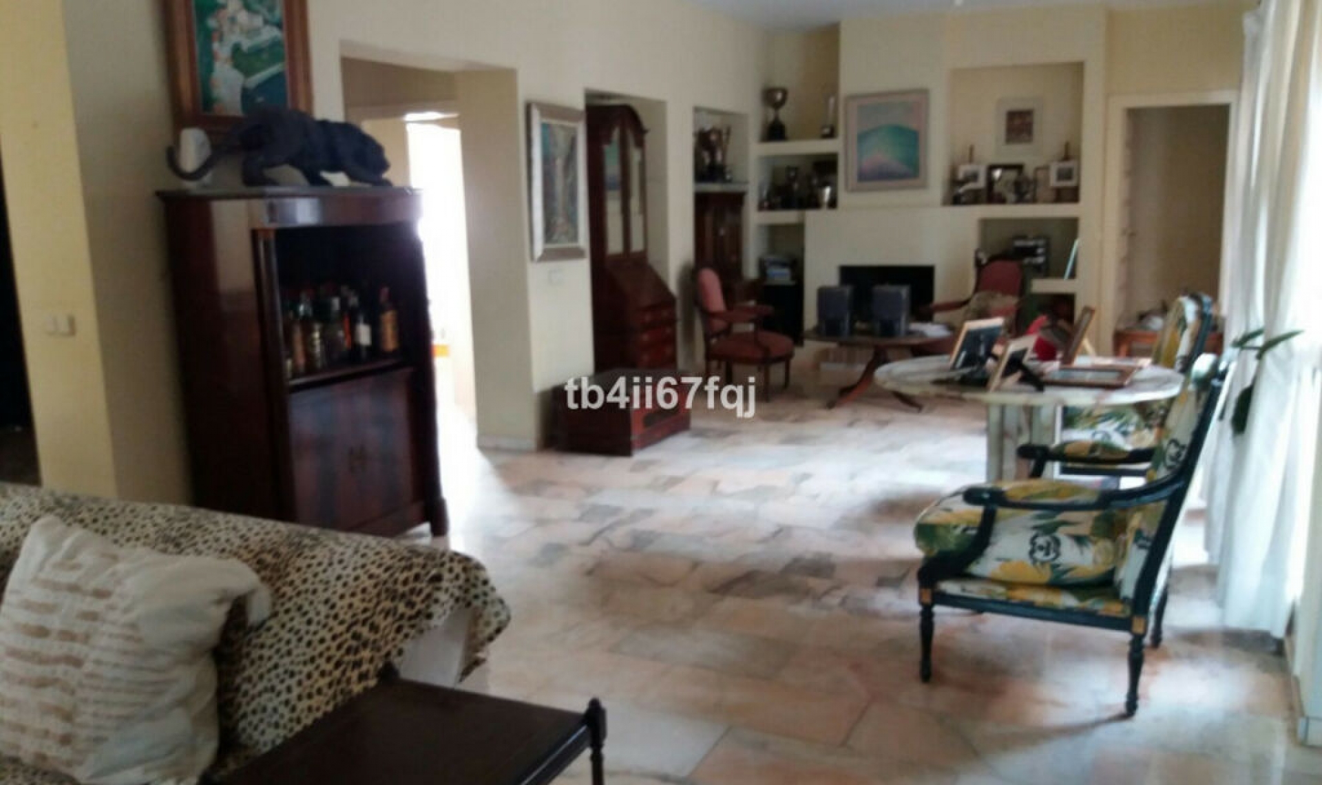 Resale - House -
Atalaya
