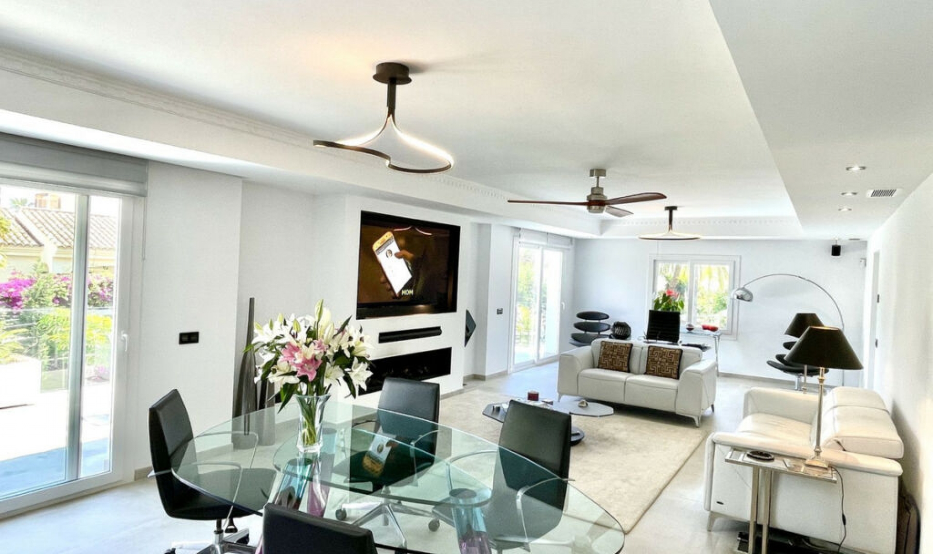 Resale - House -
Atalaya