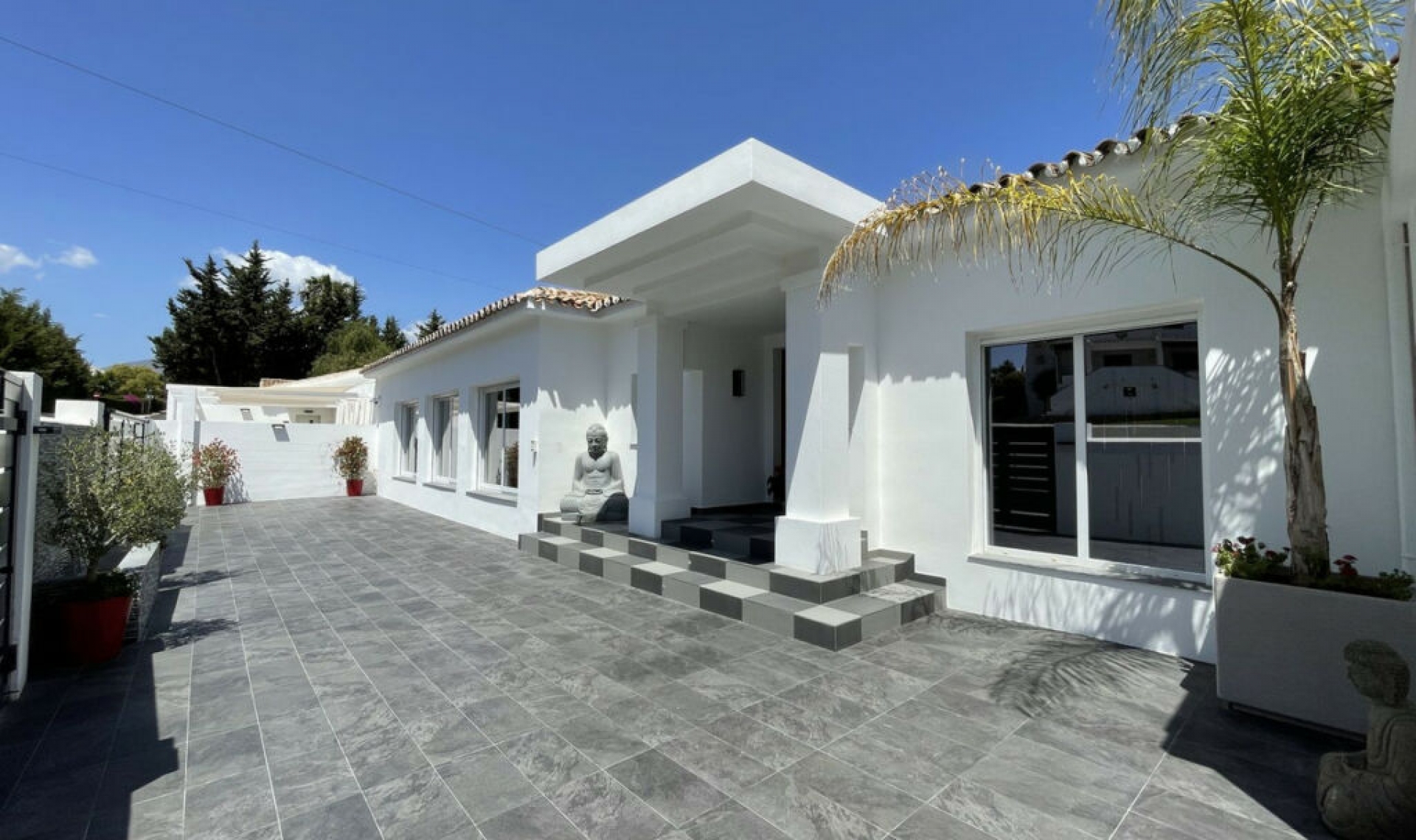 Resale - House -
Atalaya