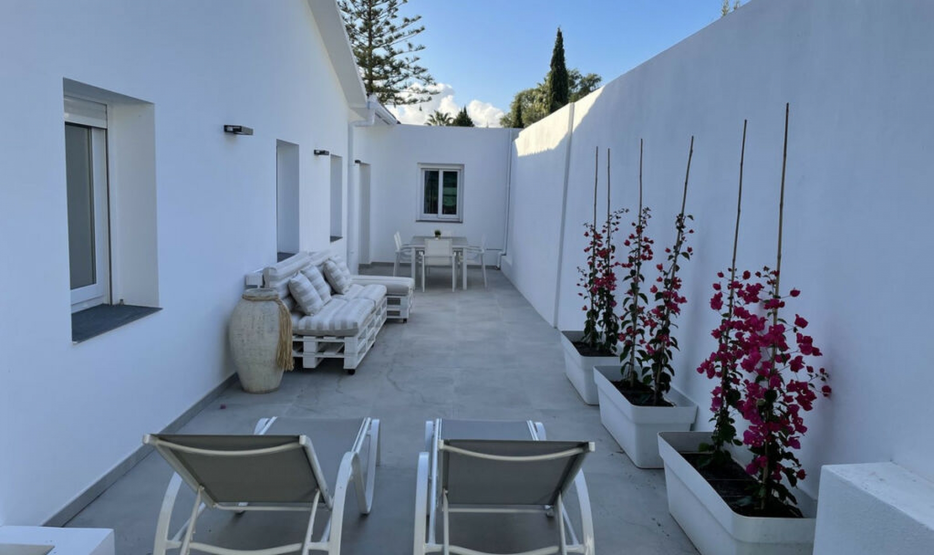 Resale - House -
Atalaya