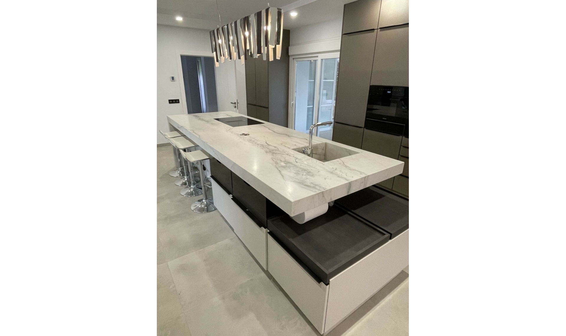 Resale - House -
Atalaya