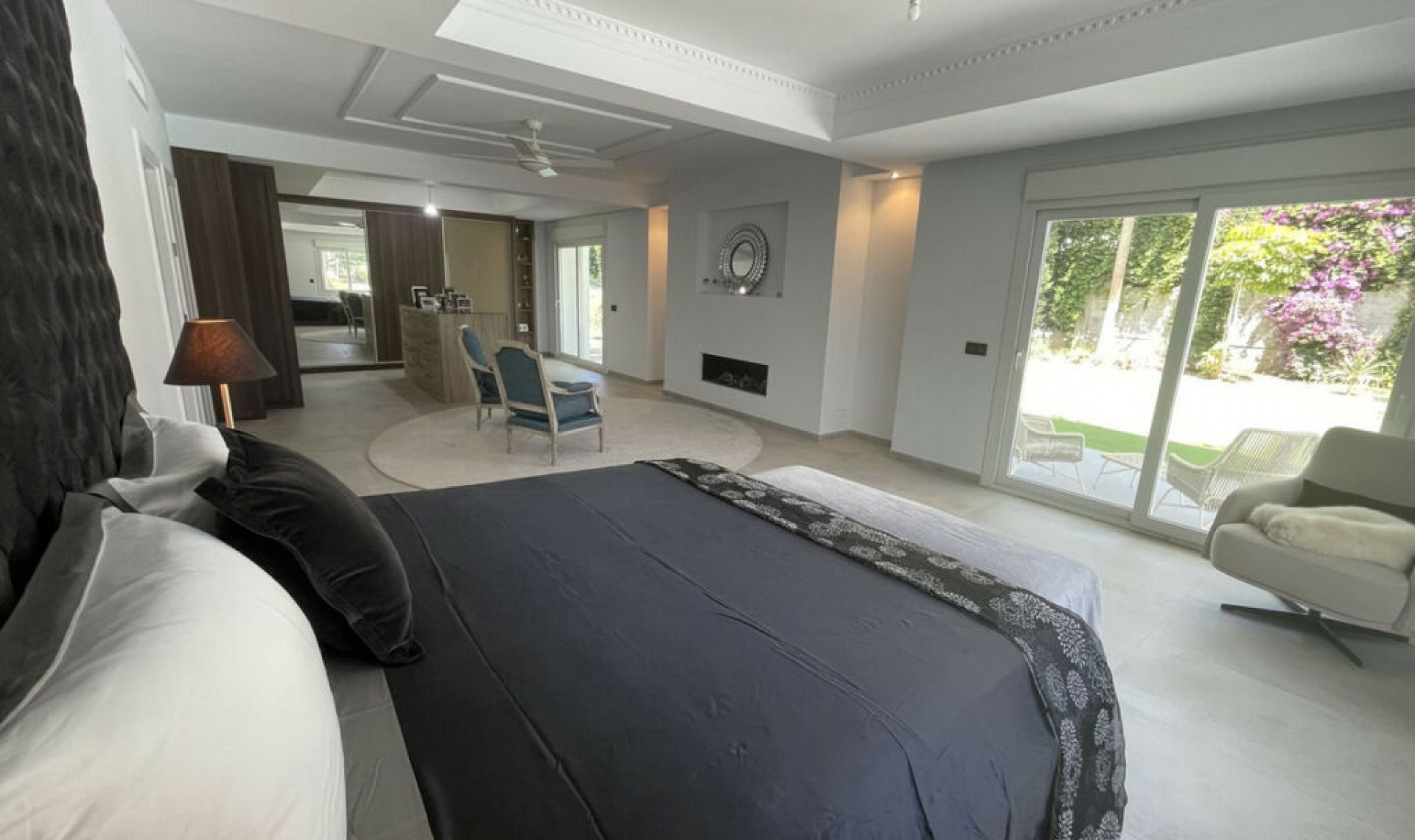 Resale - House -
Atalaya