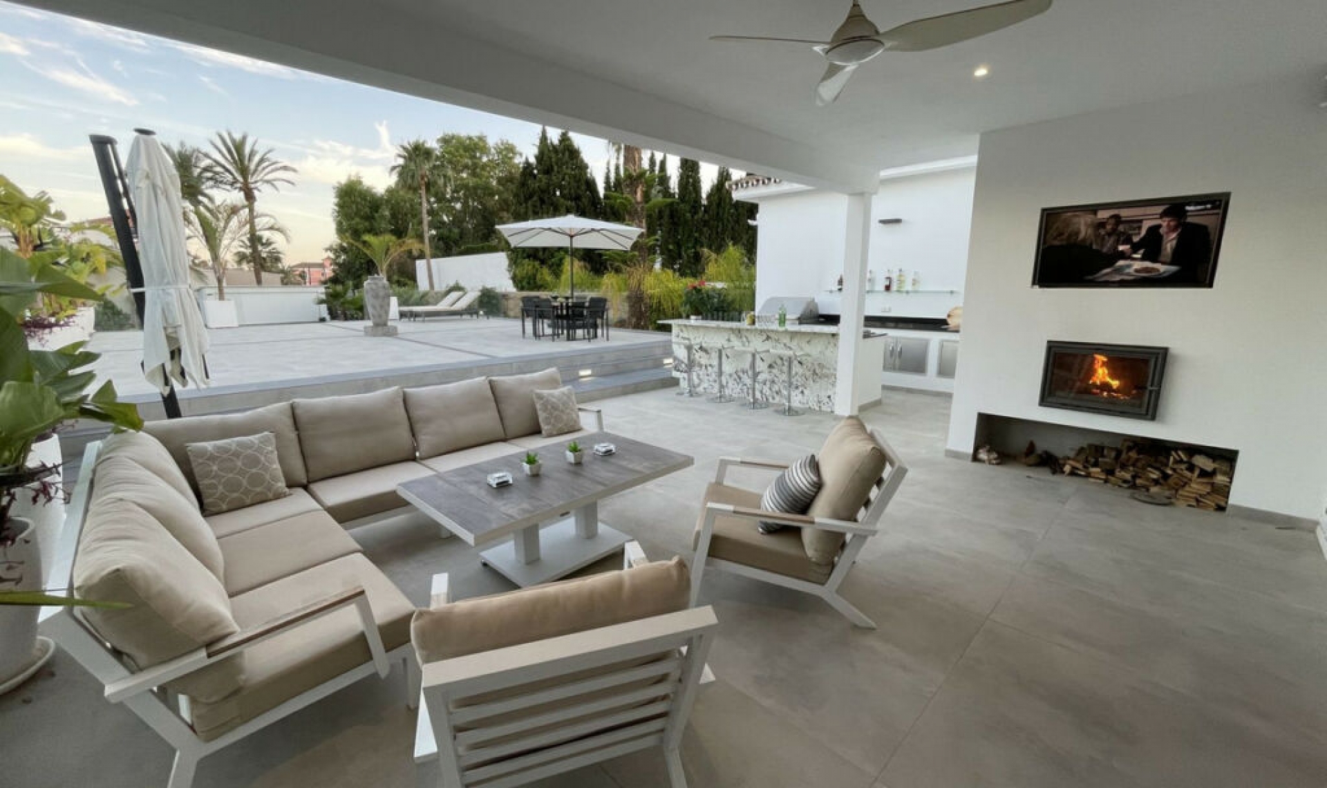 Resale - House -
Atalaya