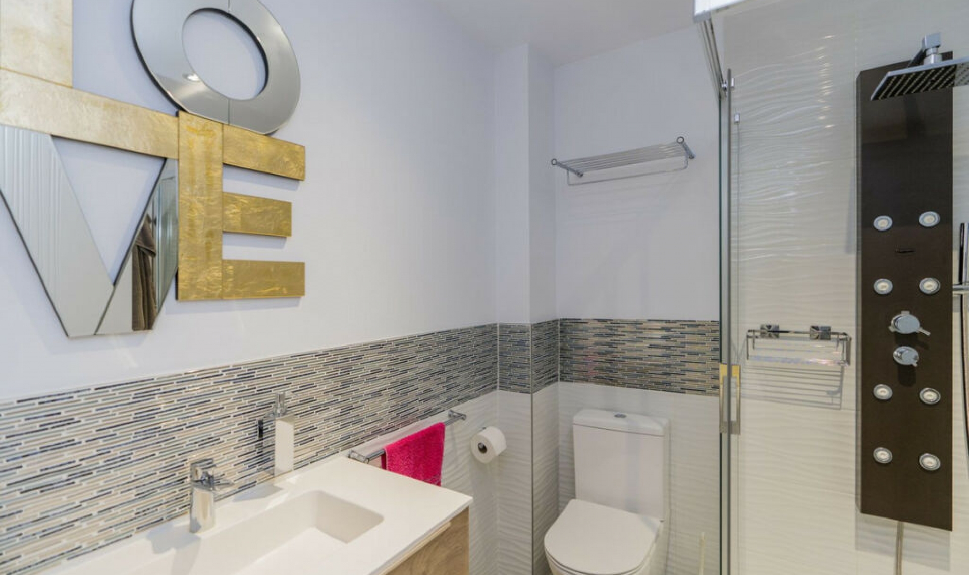 Resale - House -
Atalaya