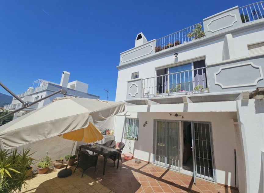 Resale - House -
Atalaya