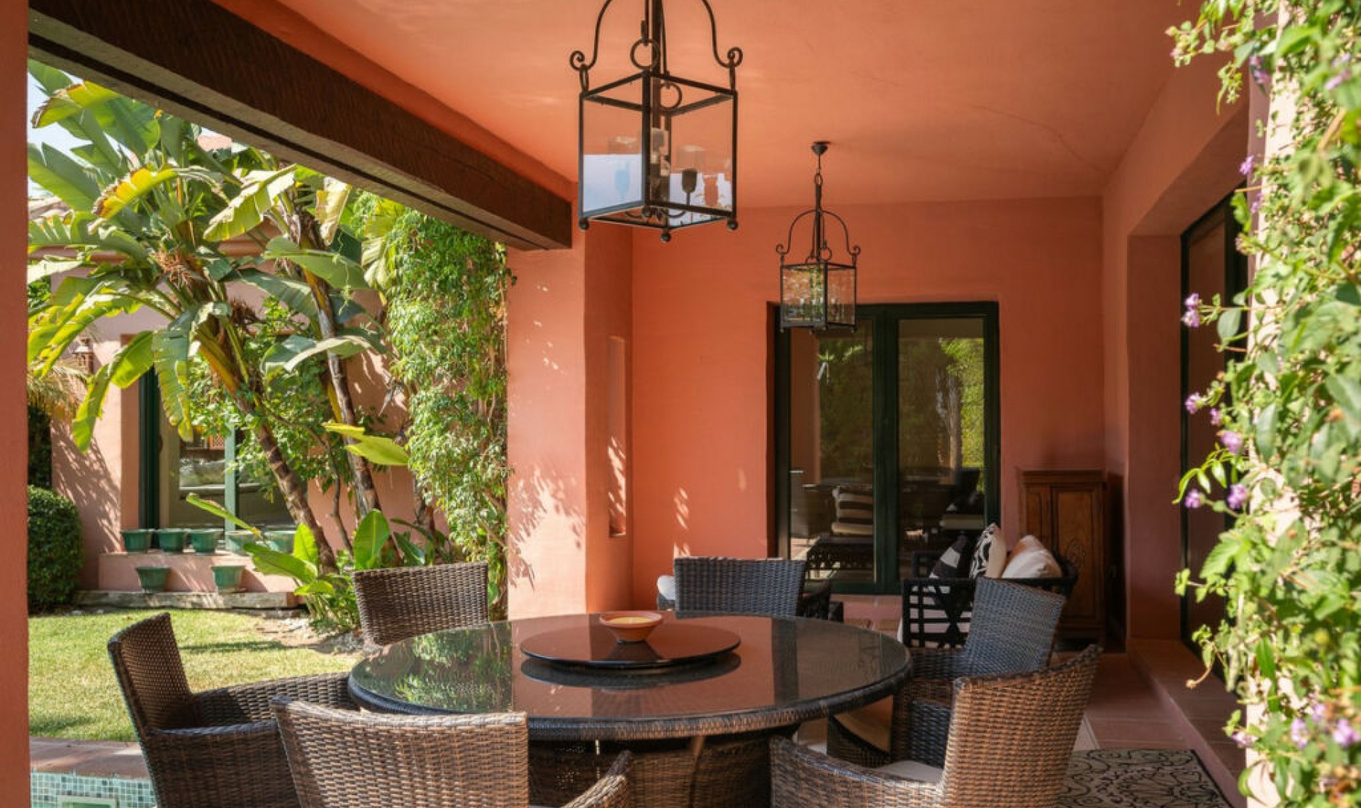 Resale - House -
Atalaya