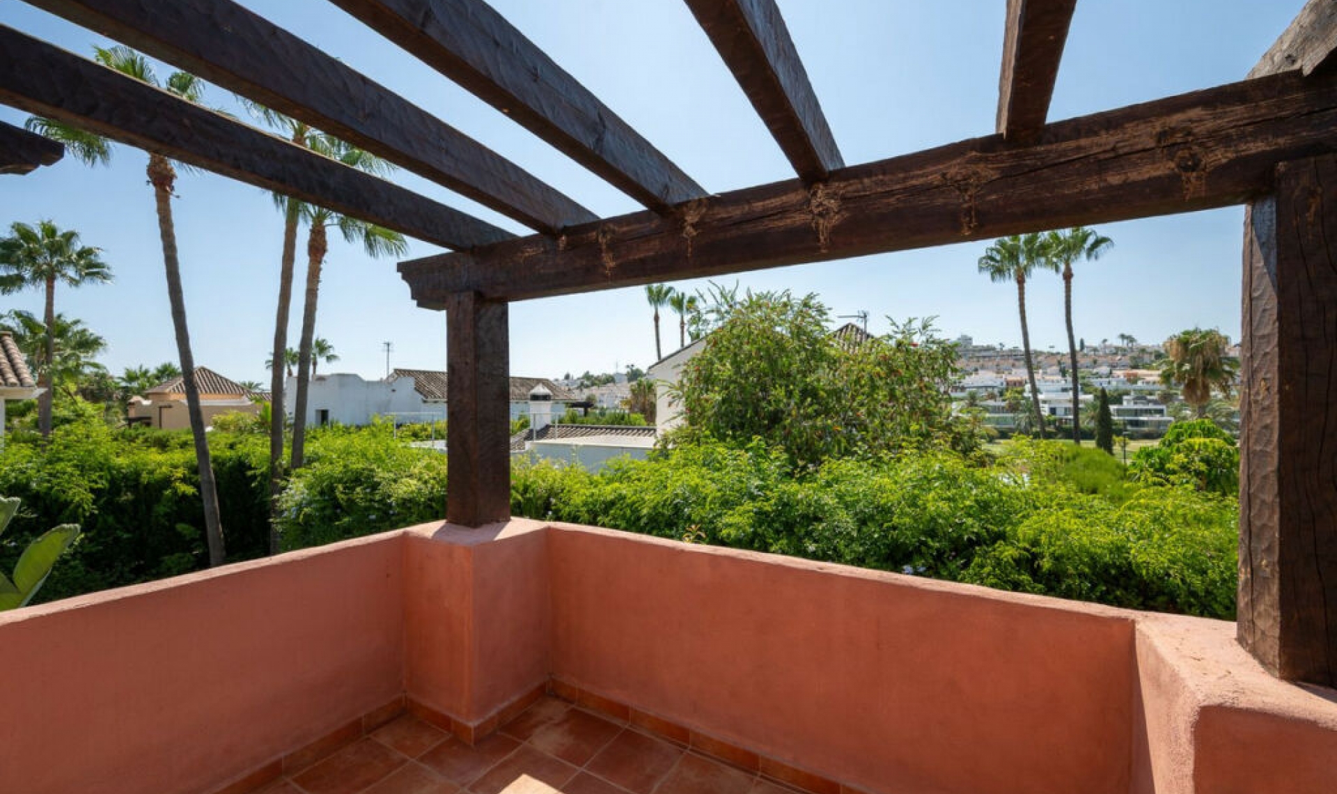 Resale - House -
Atalaya