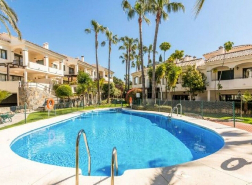 Resale - House -
Atalaya